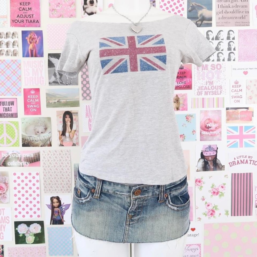y2k grey union jack off shoulder graphic tee size S/M